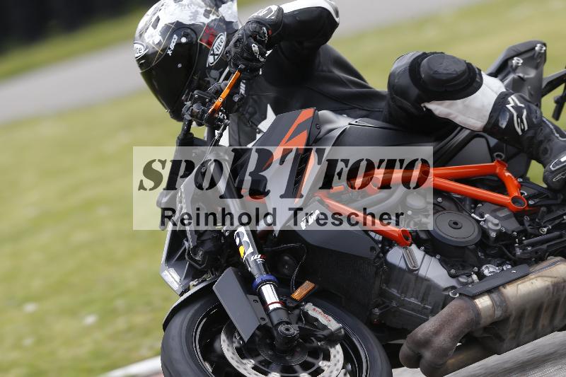 Archiv-2025/09 22.04.2025 Cornu Master School ADR/rot-rouge/38